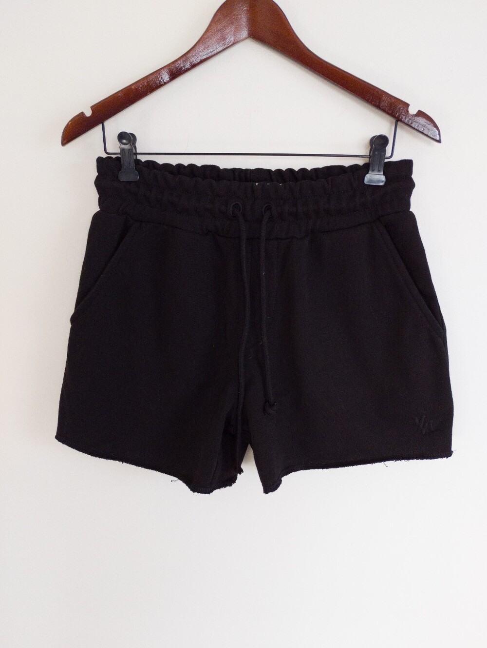 YOUNGLA Black Raw Hem Fleece Sweat Shorts Size Medium